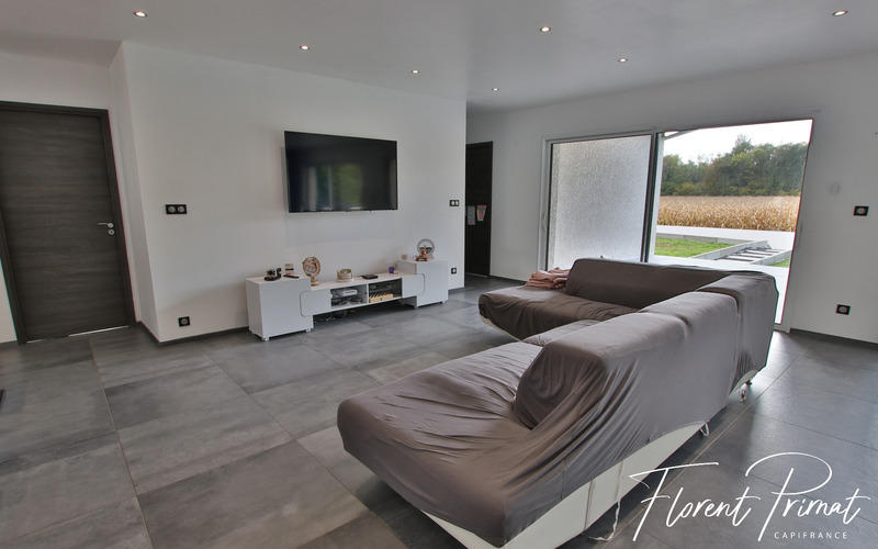 Maison - 107 m² - 5 pièces