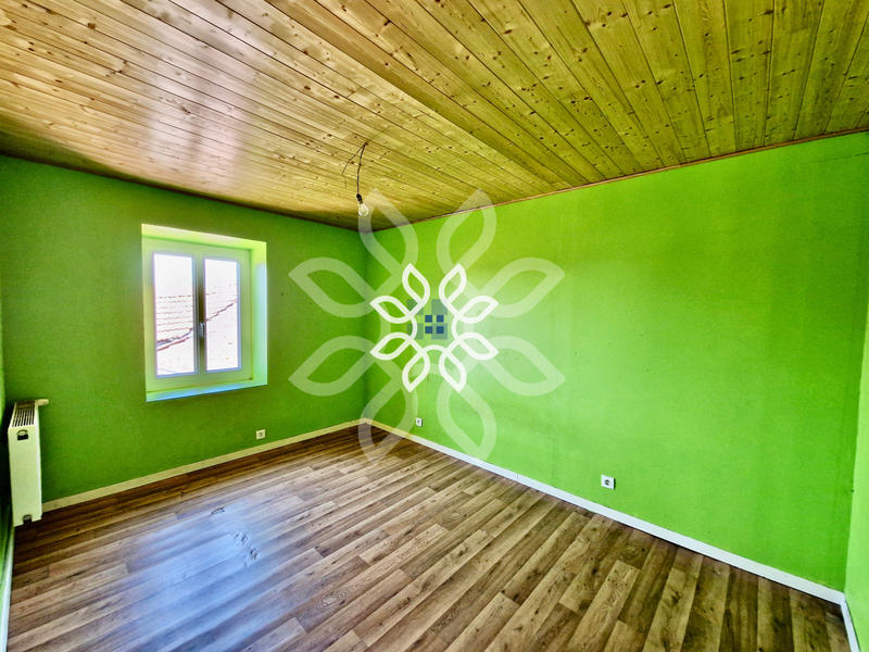 Maison - 107 m² - 7 pièces