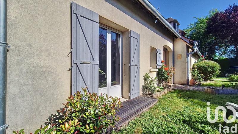 Maison - 210 m² - 7 pièces