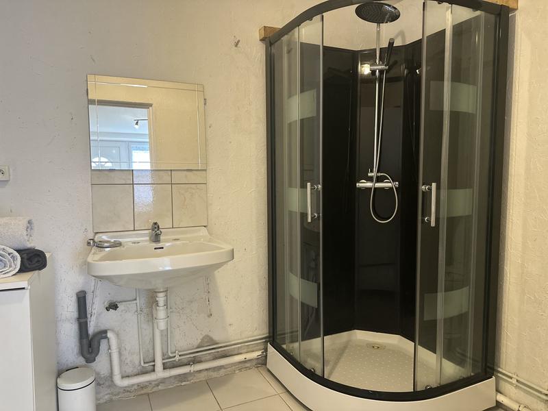 Maison - 305 m² - 15 pièces