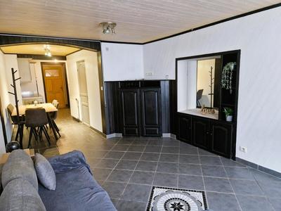 Appartement - 85 m² - 5 pièces