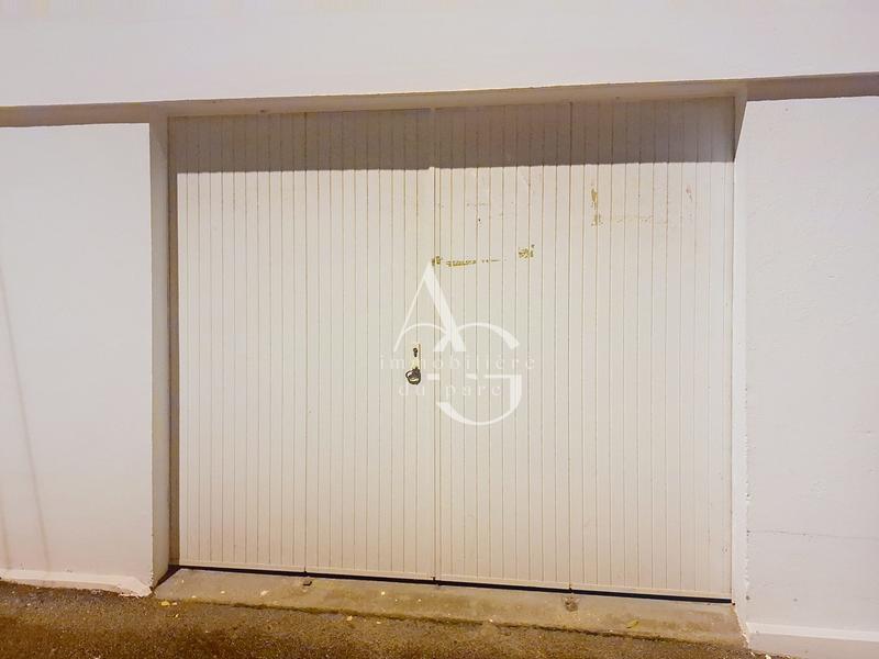 Parking / Garage - 18 m²