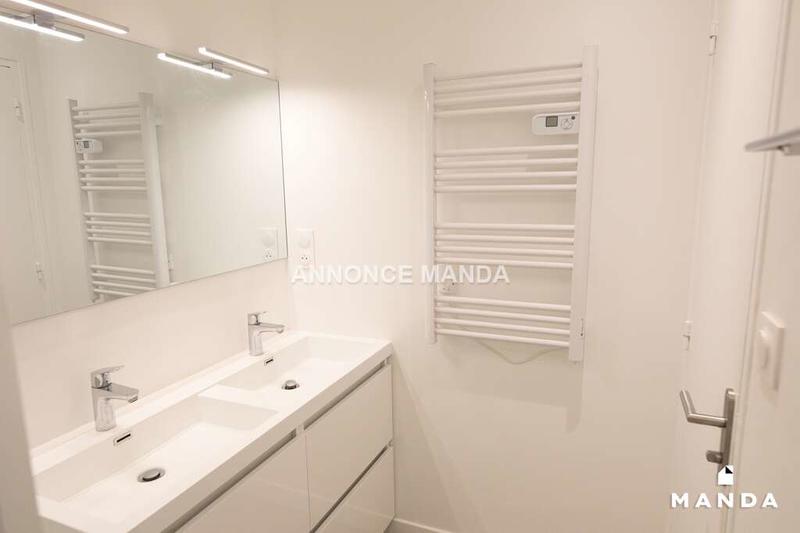 Chambre - 11 m² - 5 pièces