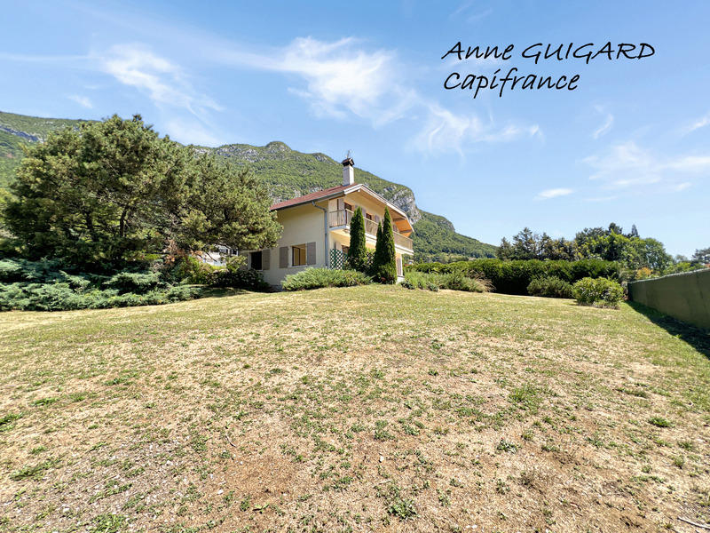 Maison - 151 m² - 6 pièces