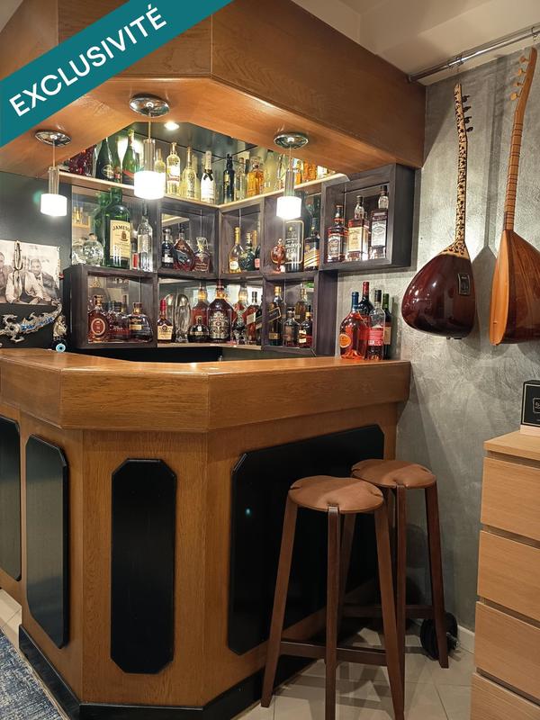 Maison - 169 m² - 11 pièces