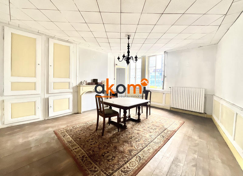 Maison - 217 m² - 10 pièces