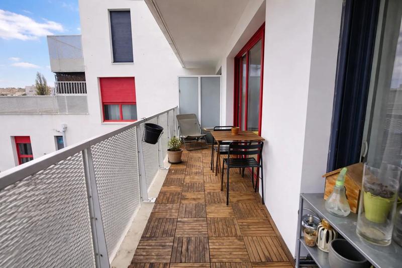 Appartement - 93 m² - 4 pièces