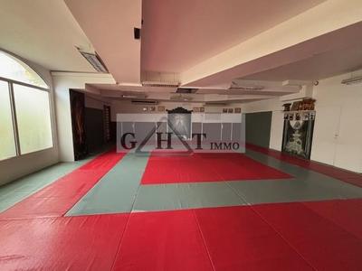 Local commercial - 280 m²