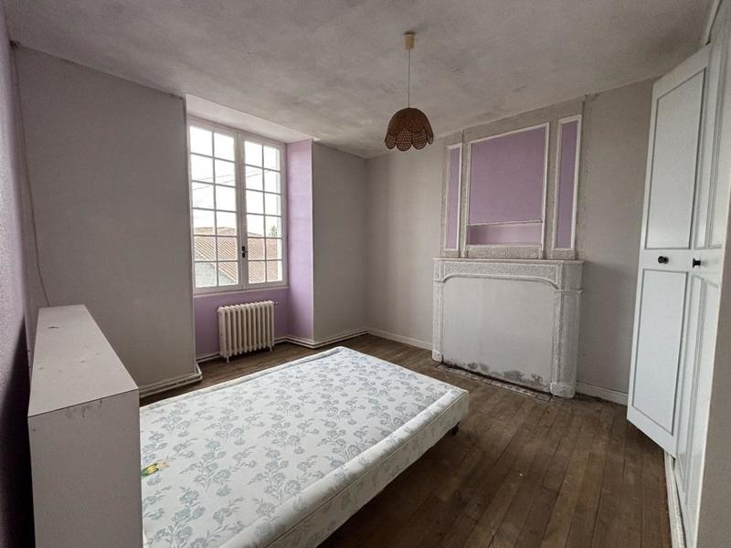 Maison - 216 m² - 11 pièces