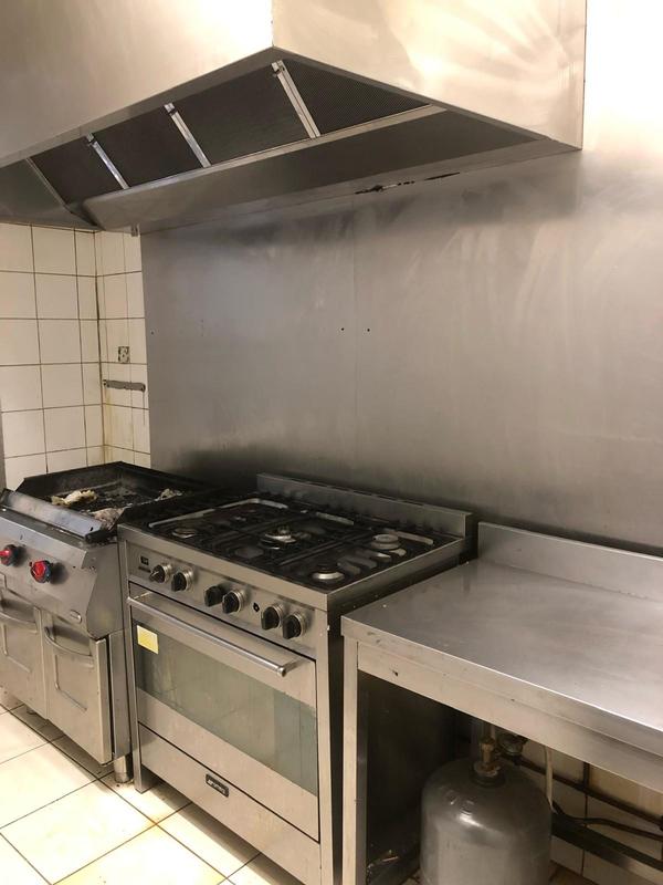 Fonds de commerce - Local commercial - 174 m²