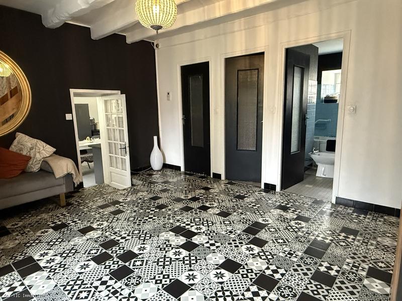 Maison de village - 315 m² - 11 pièces