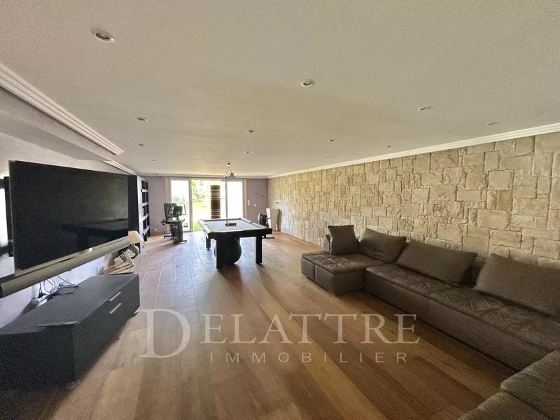 Villa - 430 m² - 10 pièces