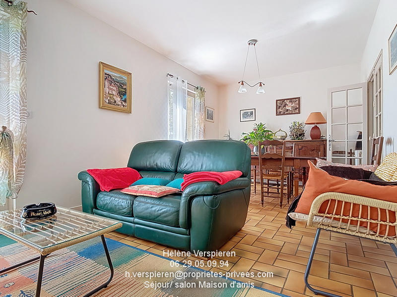 Maison - 300 m² - 12 pièces