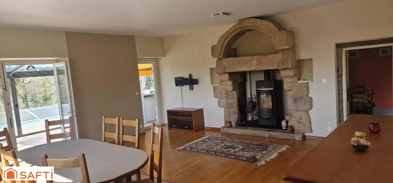 Maison - 167 m² - 6 pièces