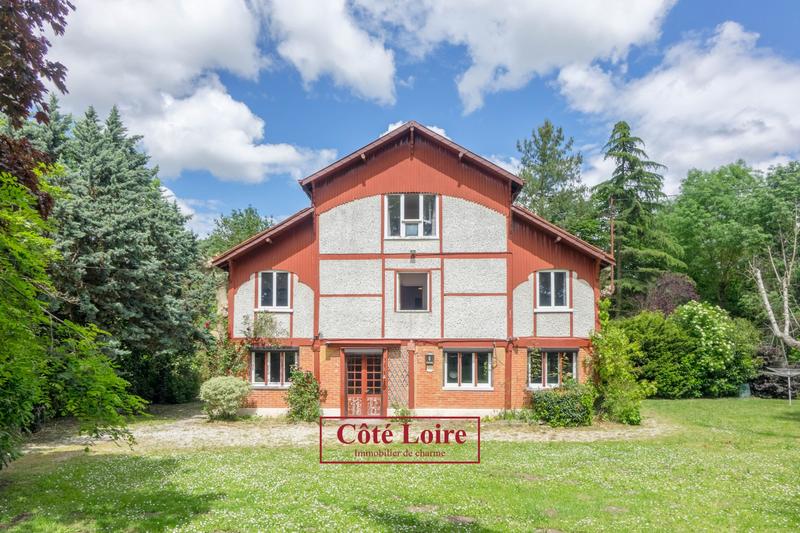 Maison ancienne - 261 m² - 8 pièces