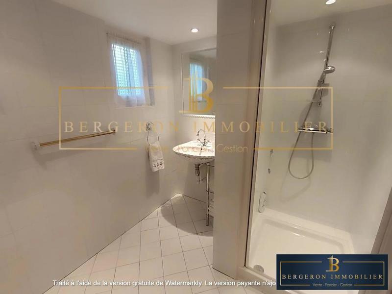 Villa - 185 m² - 6 pièces