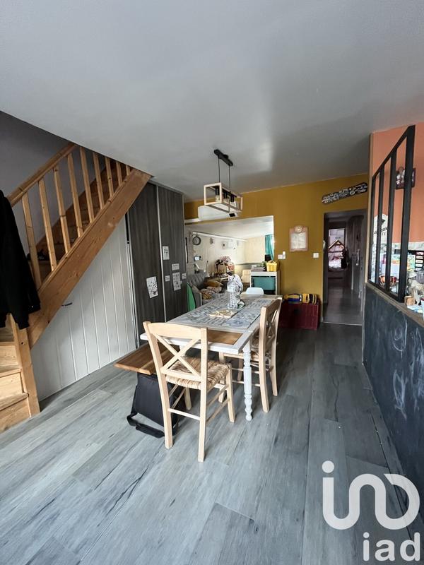 Maison - 99 m² - 6 pièces