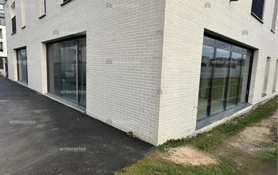 Local commercial - 114 m²