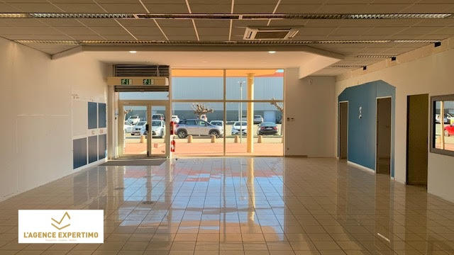 Local commercial - 472 m²