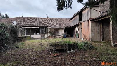 Maison - 200 m² - 8 pièces