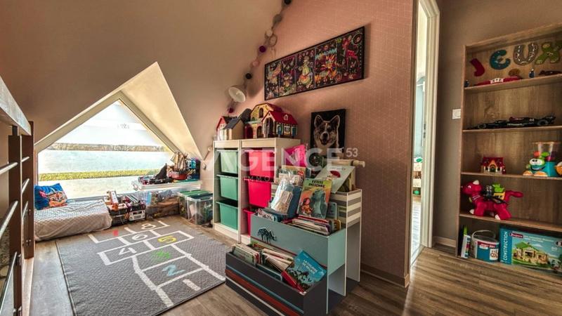 Maison - 125 m² - 5 pièces