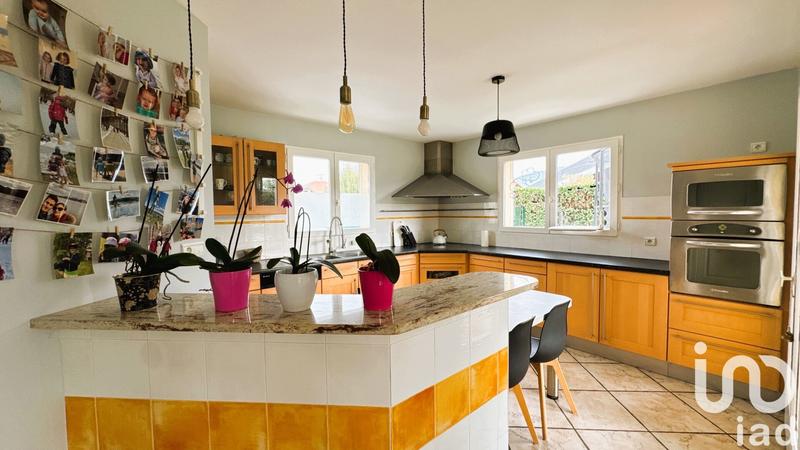 Maison - 215 m² - 6 pièces