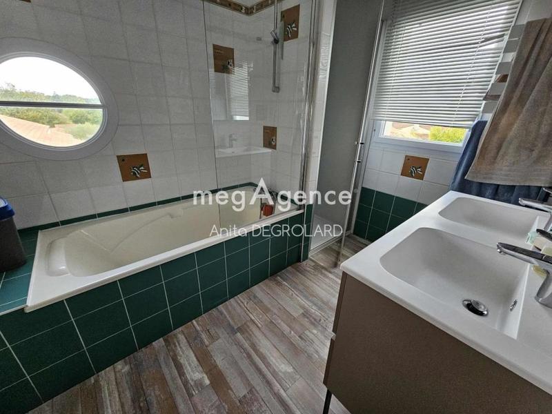 Maison traditionnelle - 140 m² - 6 pièces