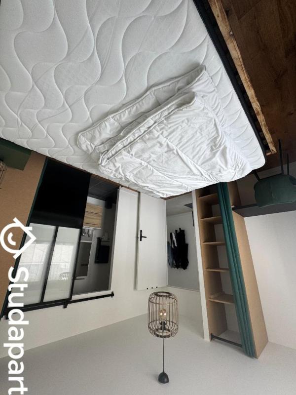 Chambre - 13 m² - 1 pièce