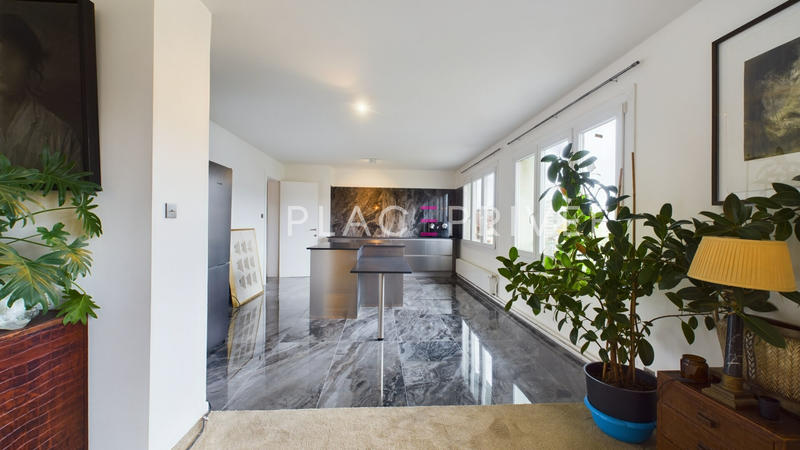 Appartement - 206 m² - 4 pièces
