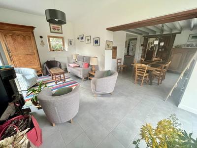 Maison - 151 m² - 8 pièces