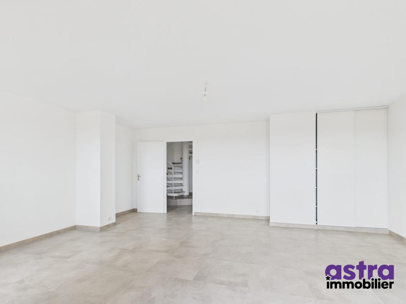 Duplex - 115 m² - 5 pièces