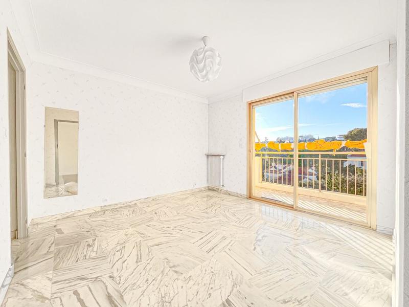 Appartement - 96 m² - 4 pièces