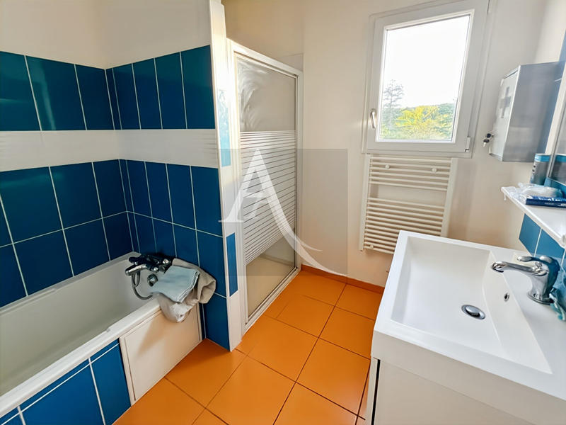 Maison - 104 m² - 5 pièces