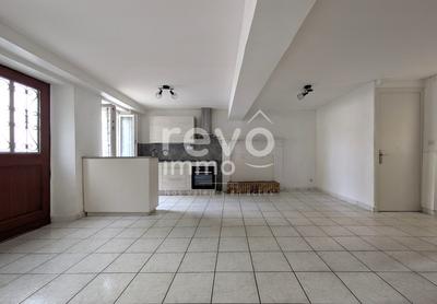 Maison - 90 m² - 4 pièces