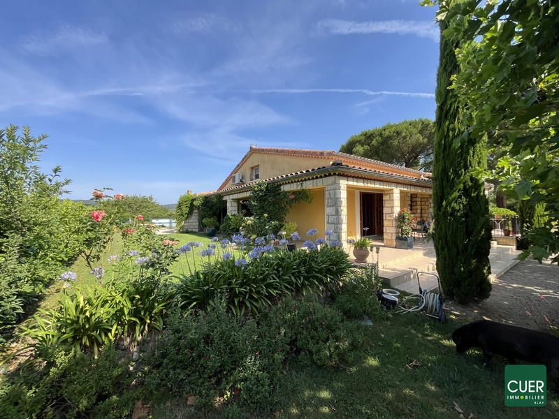 Maison - 174 m² - 6 pièces