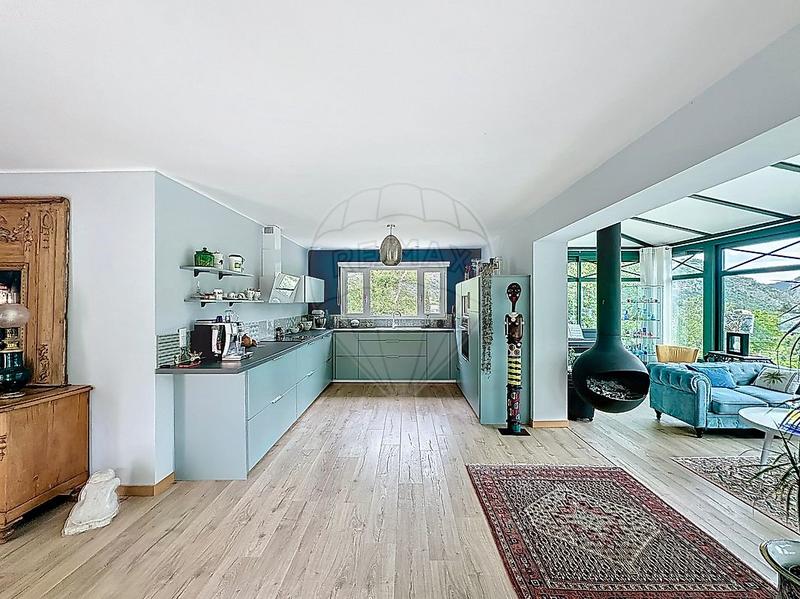 Villa - 185 m² - 7 pièces