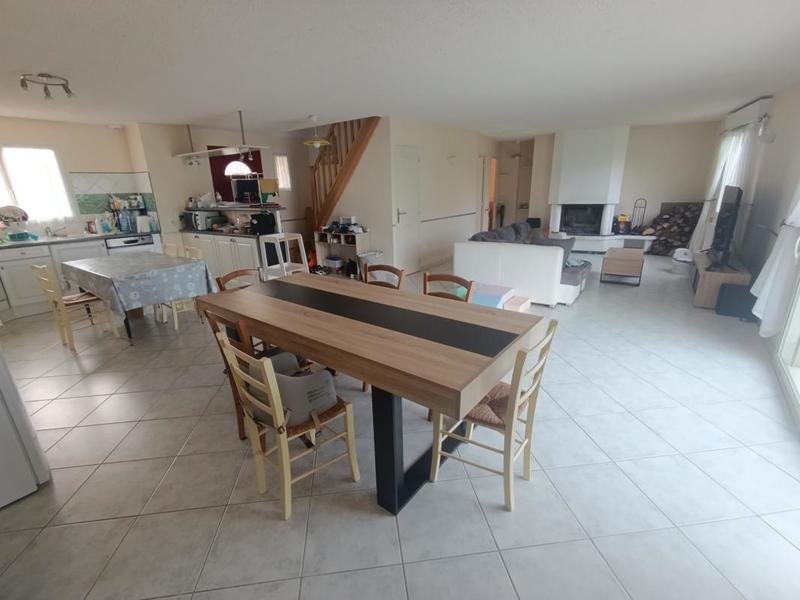 Maison - 140 m² - 7 pièces