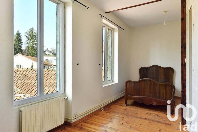 Maison - 202 m² - 8 pièces