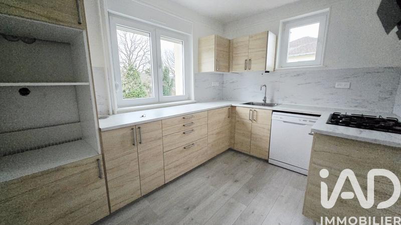 Maison - 81 m² - 5 pièces