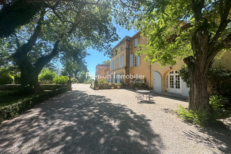 Bastide - 1 700 m²
