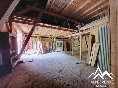 Maison - 330 m² - 14 pièces