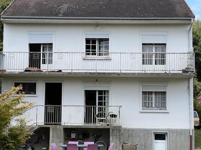 Villa - 145 m² - 8 pièces