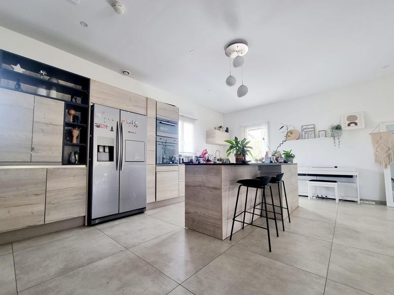 Maison - 175 m² - 8 pièces