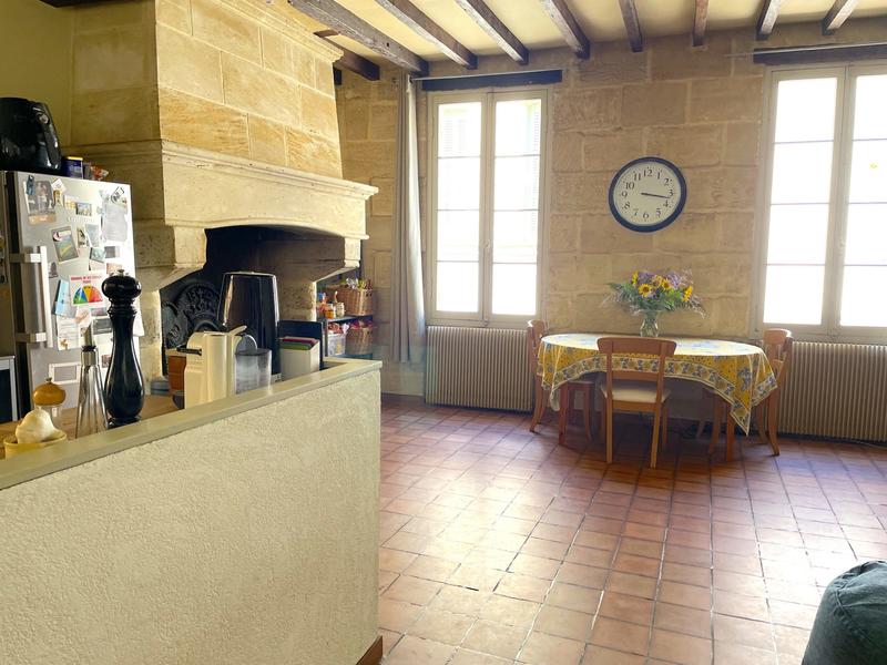 Maison - 215 m² - 9 pièces