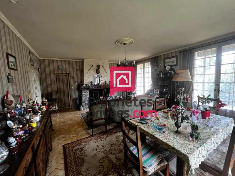 Maison - 205 m² - 8 pièces