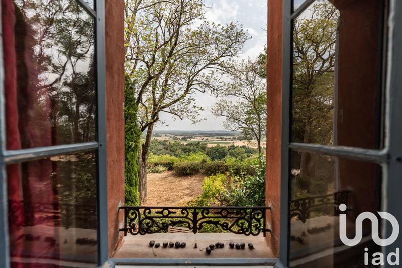 Maison - 285 m² - 9 pièces