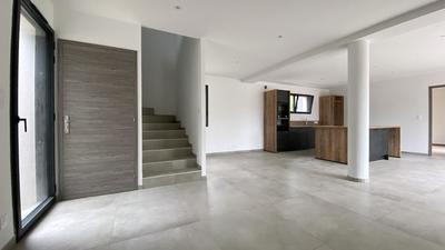 Maison - 136 m² - 5 pièces