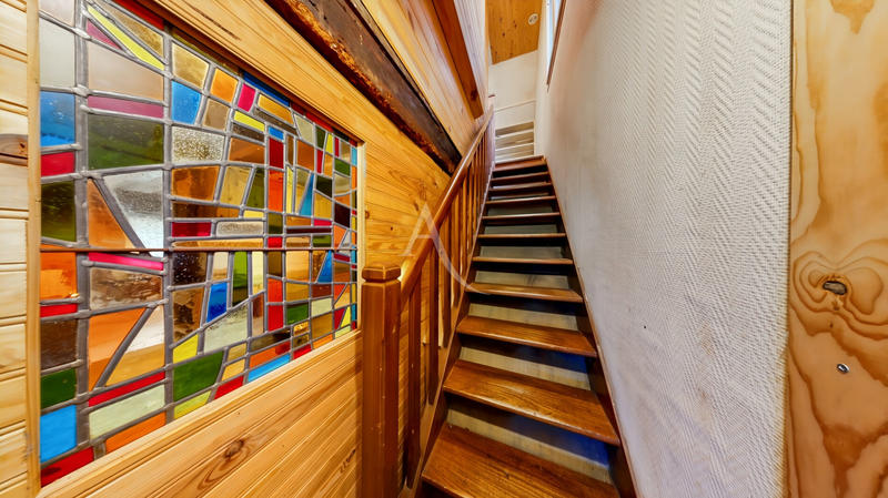 Maison - 139 m² - 6 pièces