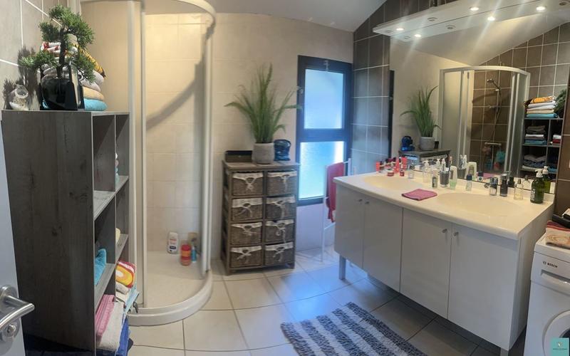 Maison traditionnelle - 75 m² - 2 pièces