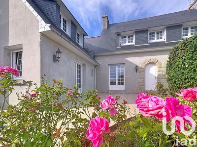 Maison - 139 m² - 8 pièces